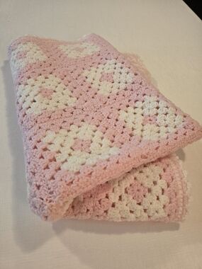 Handmade Pink and White Crochet Baby Blanket - Soft Nursery Throw